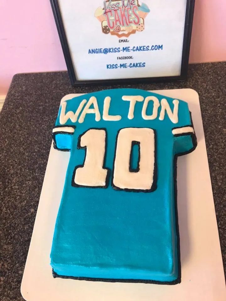 Football jersey birthday cake from Kiss Me Cakes